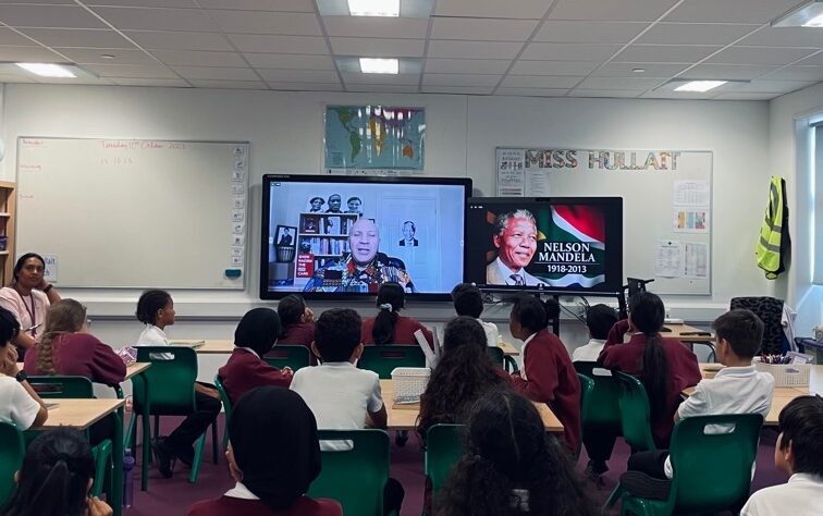 Inspirational Message Delivered by Powerful Technology – DTEN Supports Virtual Black History Month Workshop with Over 600 Pupils Worldwide